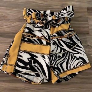 New York and Company 6in Madie Shorts